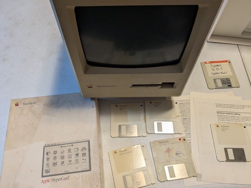 Apple macintosh plus 1mb - apple,